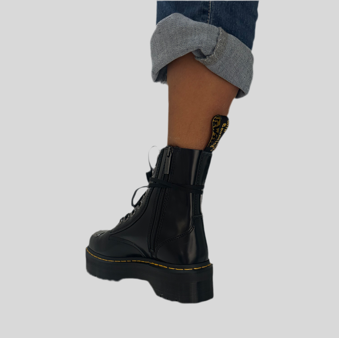 Dr. Martens con plateau Jadon