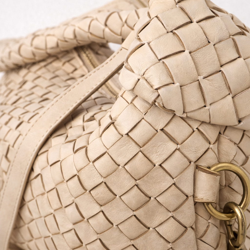 Borsa in pelle artigianale intrecciata