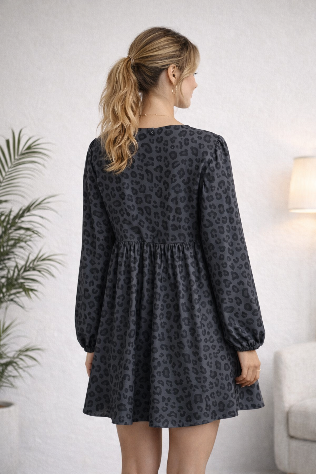 Abito leopardato nero