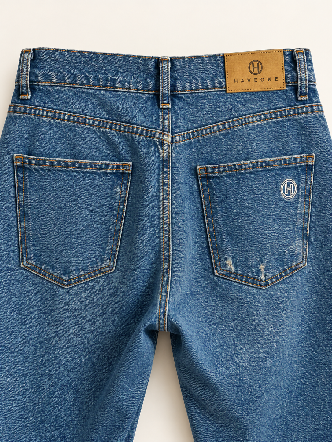 Jeans donna Lily Have One a gamba dritta con piccoli strappi