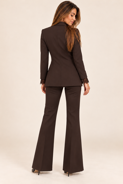 Tailleur donna Armoire con giacca doppiopetto e pantaloni flare