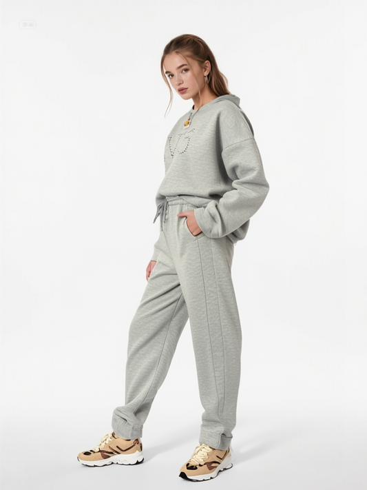 Tuta felpata con applicazioni